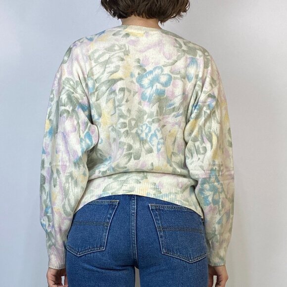 Vintage 1980s PASTEL Floral ANGORA Wool Sweater! Medium - Picture 8 of 9